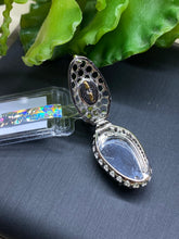 Load image into Gallery viewer, Jadeite Pendant Necklace