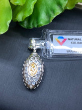 Load image into Gallery viewer, Jadeite Pendant Necklace