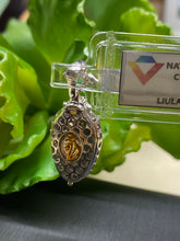 Load image into Gallery viewer, Jadeite Pendant Necklace