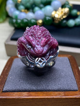 Load image into Gallery viewer, Ruby ring,  hand carved Money Toad, bring Luck and Prosperity in Fengshui (Size: 7US)