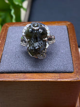 Load image into Gallery viewer, Sapphire Ring, hand carved Pixiu bring Protection &amp;Prosperity (Size 6US) #7134