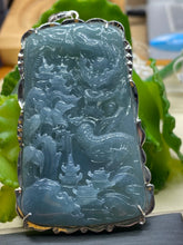 Load image into Gallery viewer, Jadeite Pendant Necklace