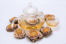 Load image into Gallery viewer, 5 Dried Lotus Blossoms  (Free shipping in 3-5 days)